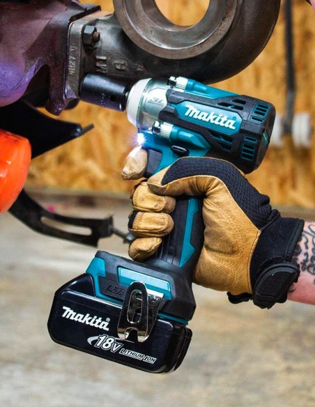 Llave de Impacto MAKITA DTW300RTJ1 (1 x 5,0 Ah + DC18RC + MAKPAC 2)