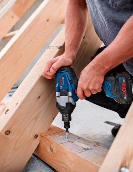 Llave de Impacto BOSCH GDS 18V-1050 H (1 x 8,0 Ah ProCORE + GAL1880CV + L-Boxx 136)