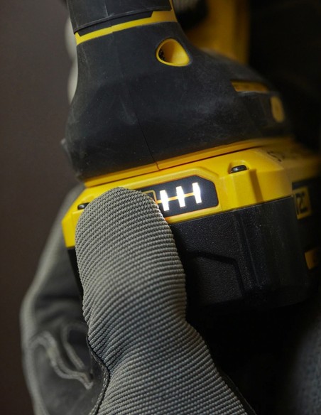 Martillo STANLEY FatMax SFMCH900M1T (1 x 4,0 Ah + Cargador + TSTAK II)