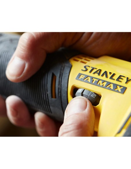 Multi-Herramienta STANLEY FatMax SFMCE500D1T (1 x 2,0 Ah + Cargador + TSTAK VI)