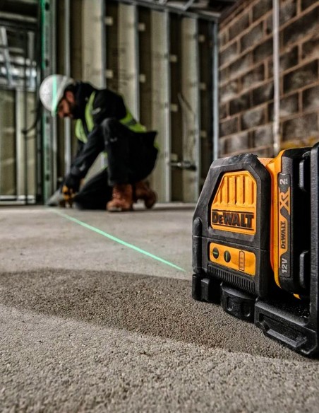 Láser Autonivelante DeWALT DCE088D1G (1 x 2,0 Ah + DCB107 + TSTAK II)