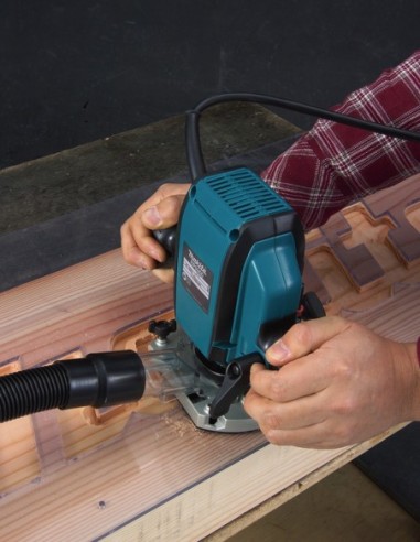 Fresadora de superficie MAKITA RP0900...