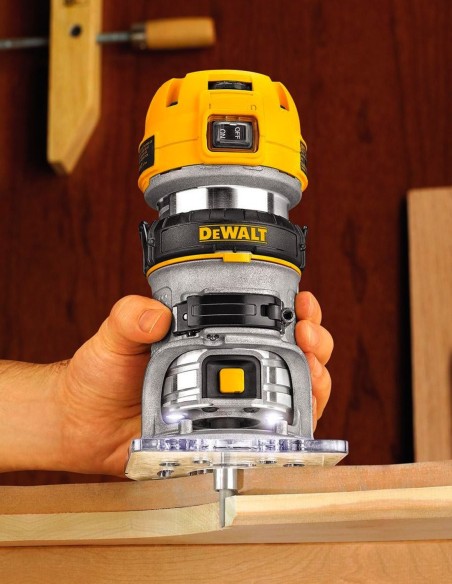 Perfiladora DeWALT DWE6005-QS (590 W)