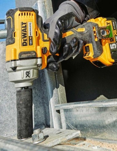 Llave de Impacto DeWALT DCF894N...