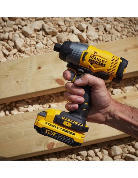 Atornillador de Impacto STANLEY FatMax SFMCF800M1K (1 x 4,0 Ah + Cargador + Maletín)