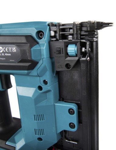 Clavadora MAKITA FN001GZ XGT® (Cuerpo...